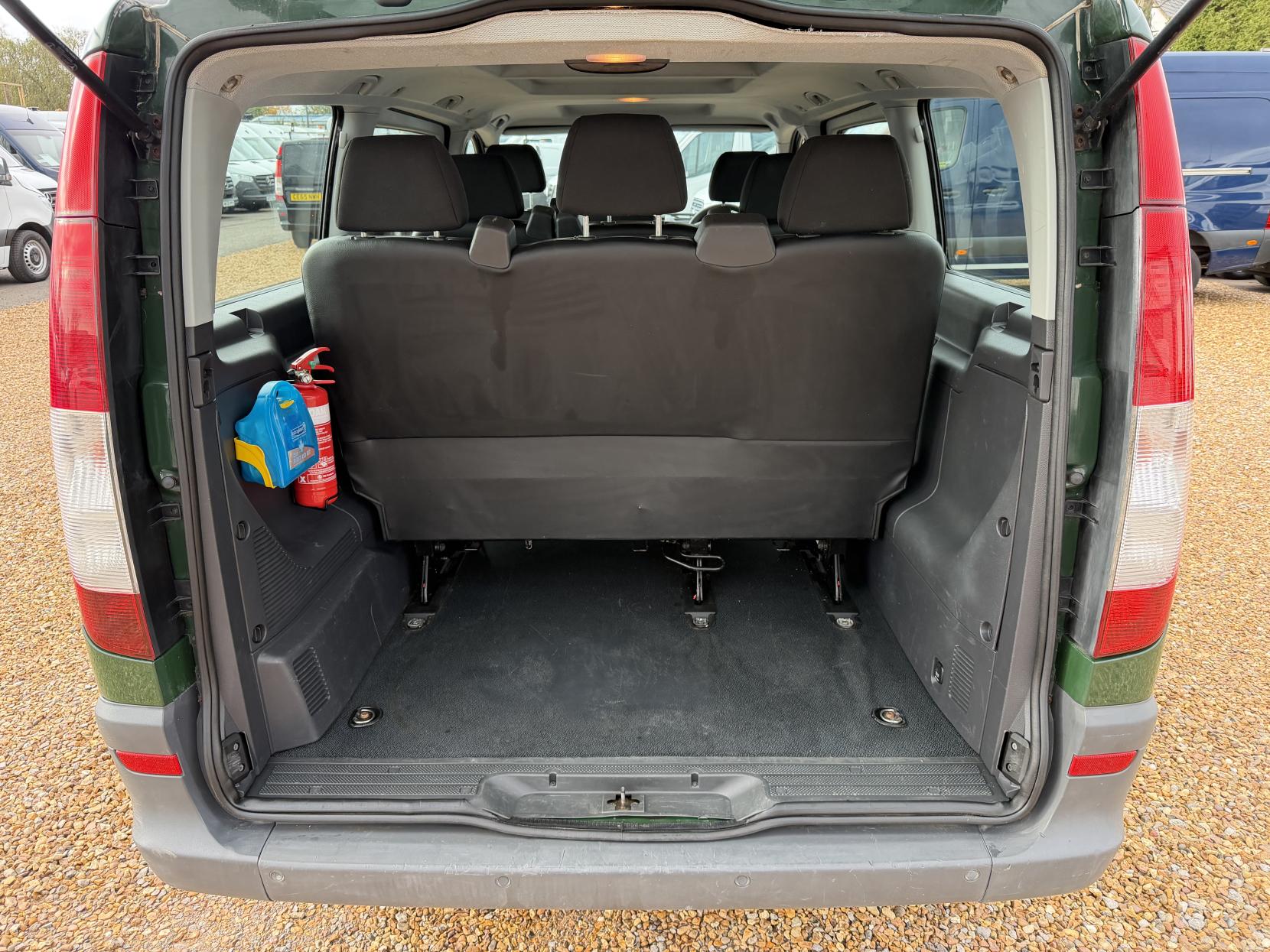 2014 Mercedes-Benz Vito 2.1 113 CDi BlueEFFICIENCY Traveliner Minibus 5dr Diesel Manual L1 (182 g/km, 136 bhp) - Thumbnail 43