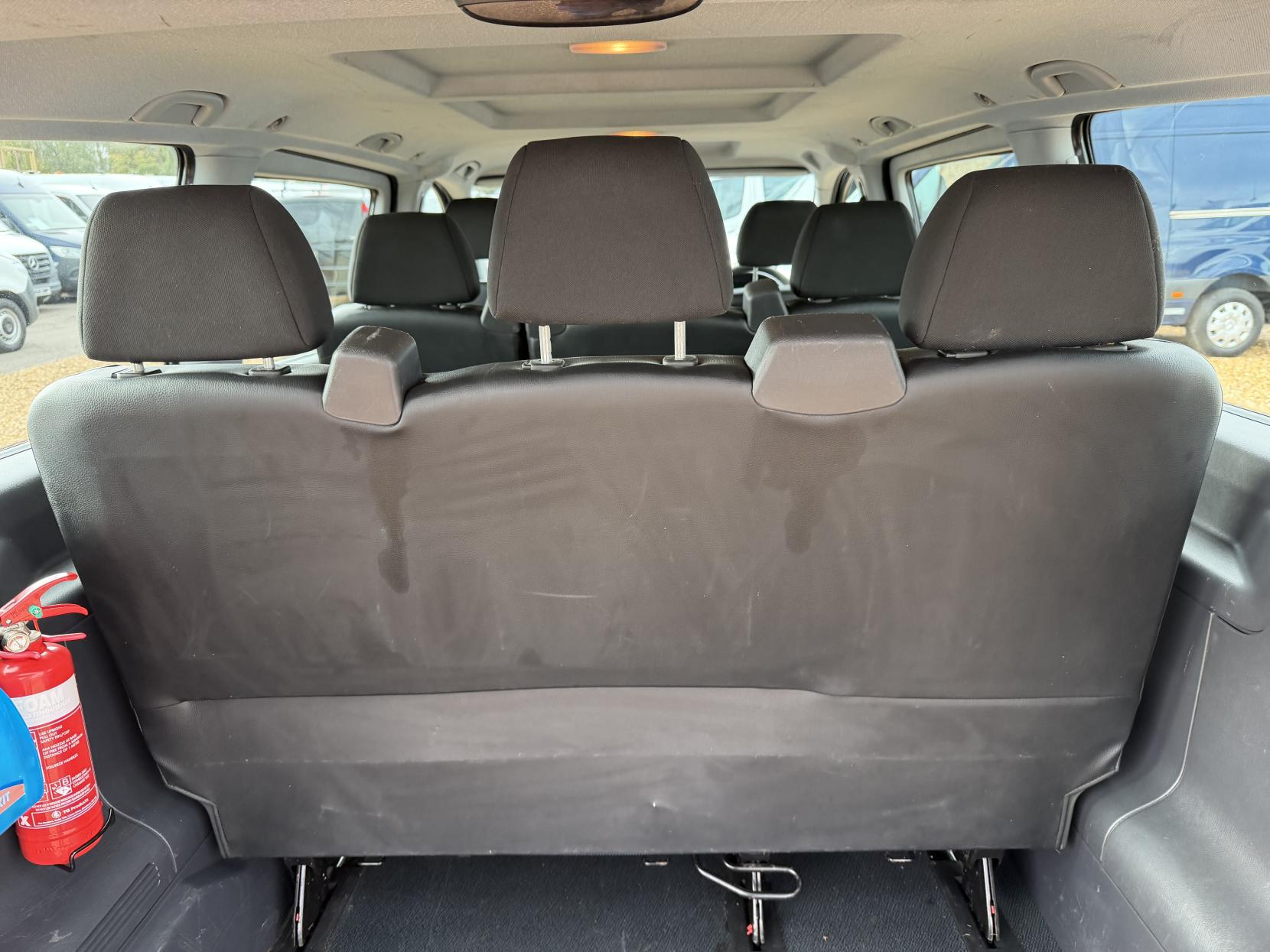 2014 Mercedes-Benz Vito 2.1 113 CDi BlueEFFICIENCY Traveliner Minibus 5dr Diesel Manual L1 (182 g/km, 136 bhp) - Thumbnail 42