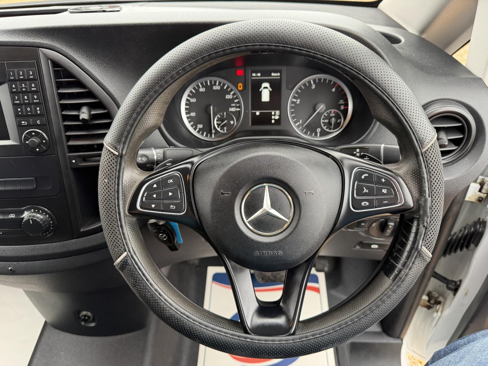 2016 Mercedes-Benz Vito 2.1 114 CDI BlueTEC Panel Van 5dr Diesel G-Tronic+ RWD L1 Euro 6 (136 ps) - Thumbnail 16