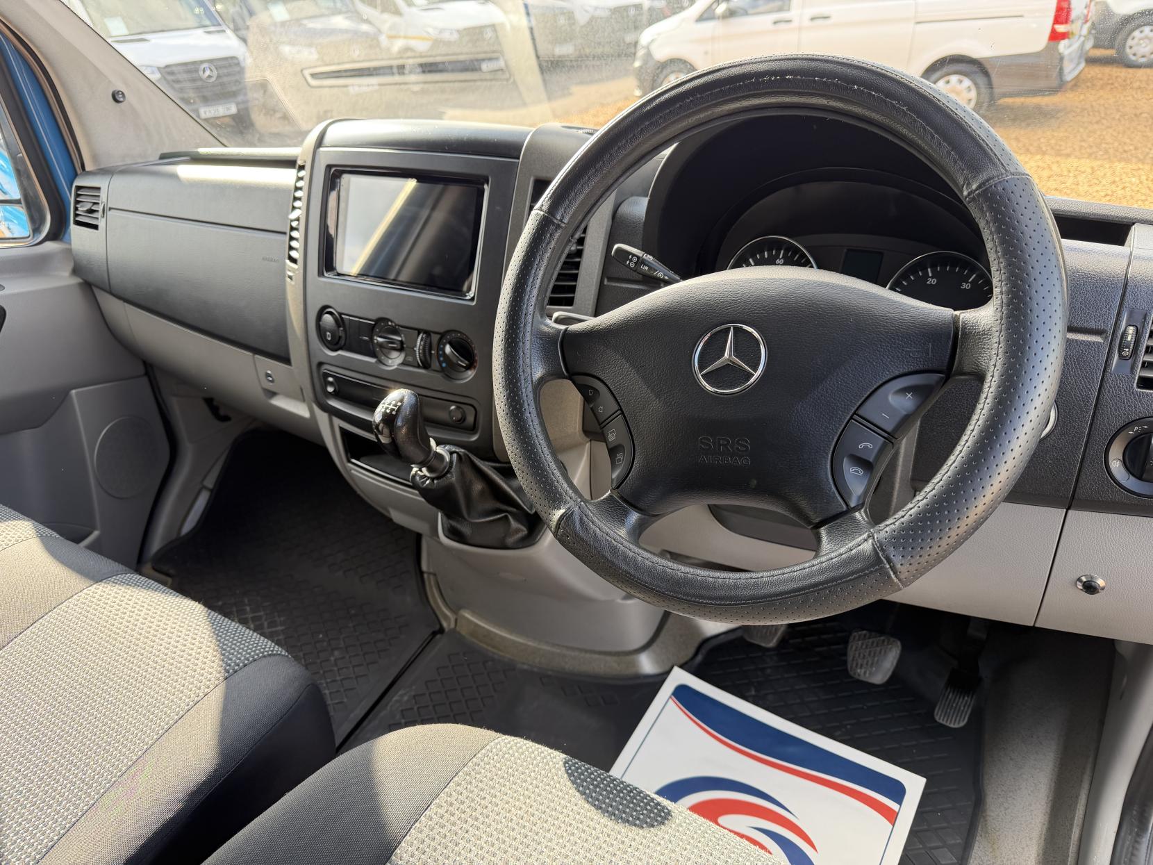 2012 Mercedes-Benz Sprinter 2.1 313 CDi Panel Van 4dr Diesel Manual RWD L2 (129 bhp) - Thumbnail 2