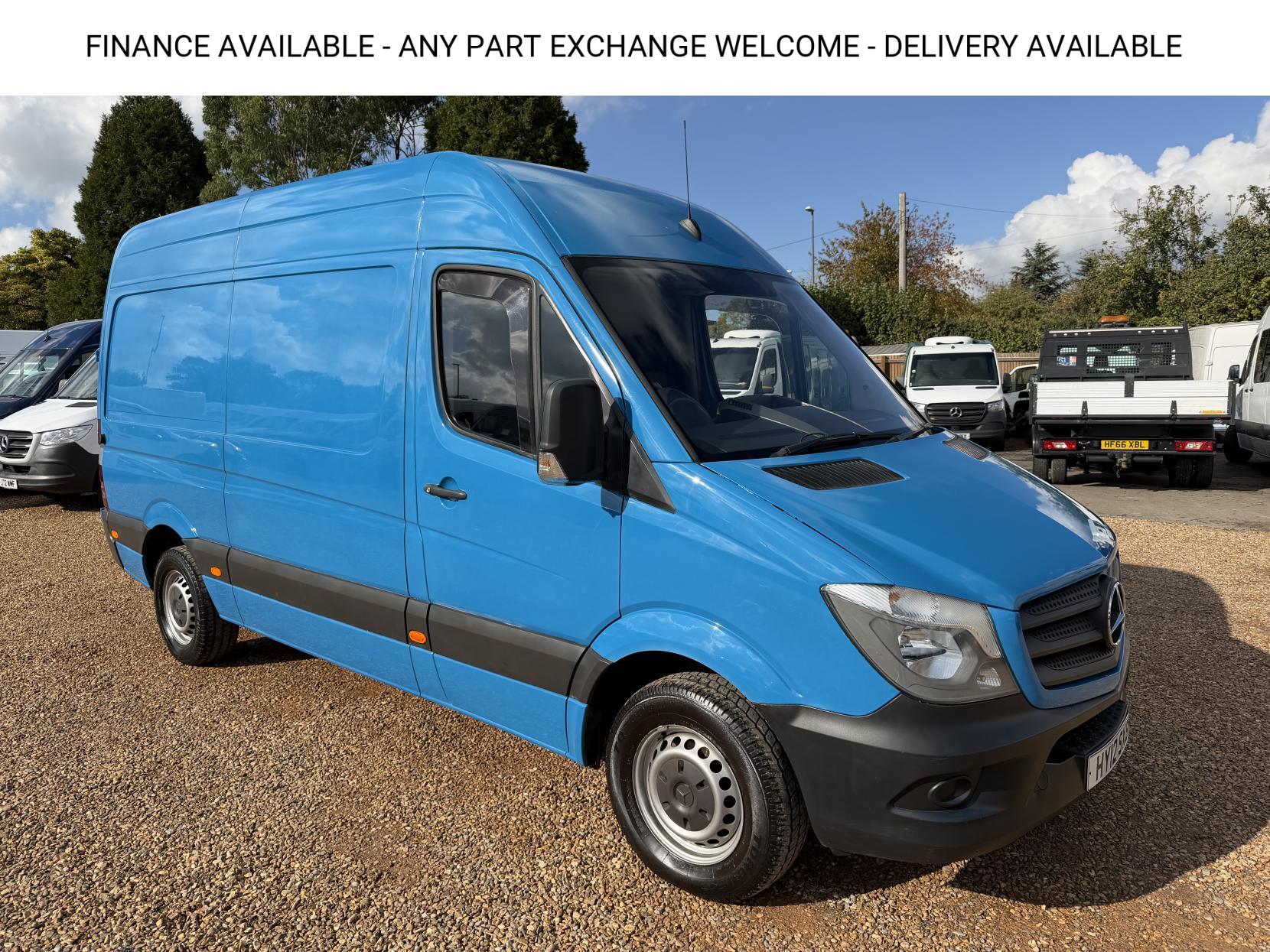 2012 Mercedes-Benz Sprinter 2.1 313 CDi Panel Van 4dr Diesel Manual RWD L2 (129 bhp) - Thumbnail 5