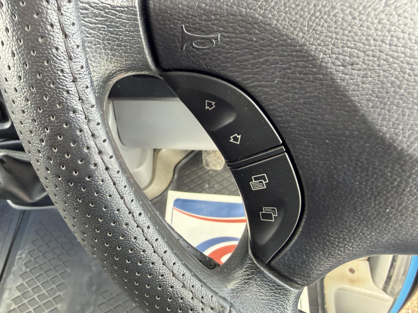 2012 Mercedes-Benz Sprinter 2.1 313 CDi Panel Van 4dr Diesel Manual RWD L2 (129 bhp) - Thumbnail 17