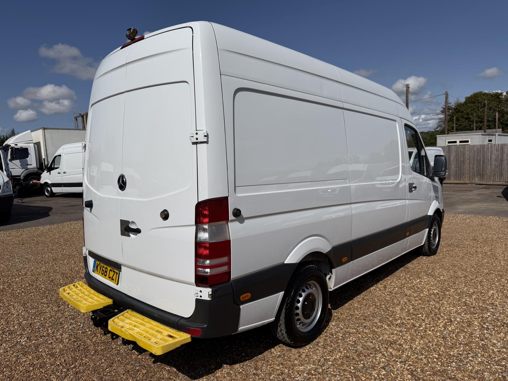 2018 Mercedes-Benz Sprinter 2.1 314 CDi Panel Van 5dr Diesel Manual RWD L2 (213 g/km, 140 bhp) - Thumbnail 10
