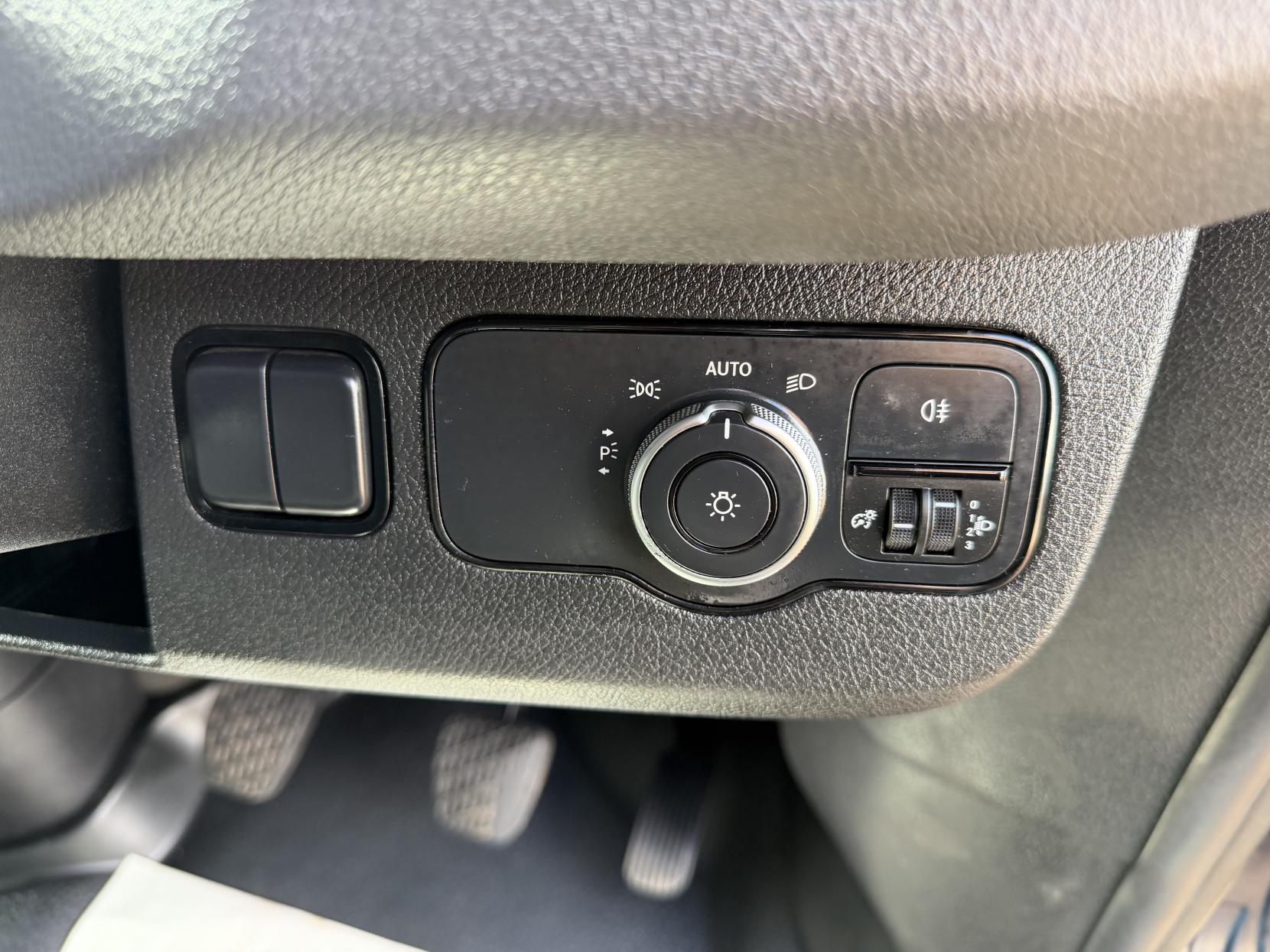 2019 Mercedes-Benz Sprinter 2.1 316 CDI Panel Van 5dr Diesel Manual RWD L2 H2 Euro 6 (163 ps) - Thumbnail 22