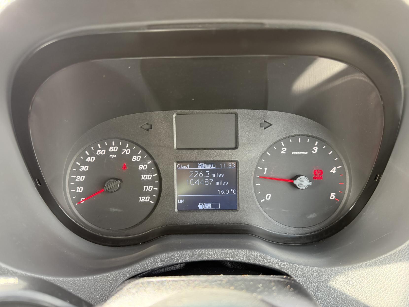2019 Mercedes-Benz Sprinter 2.1 316 CDI Panel Van 5dr Diesel Manual RWD L2 H2 Euro 6 (163 ps) - Thumbnail 25