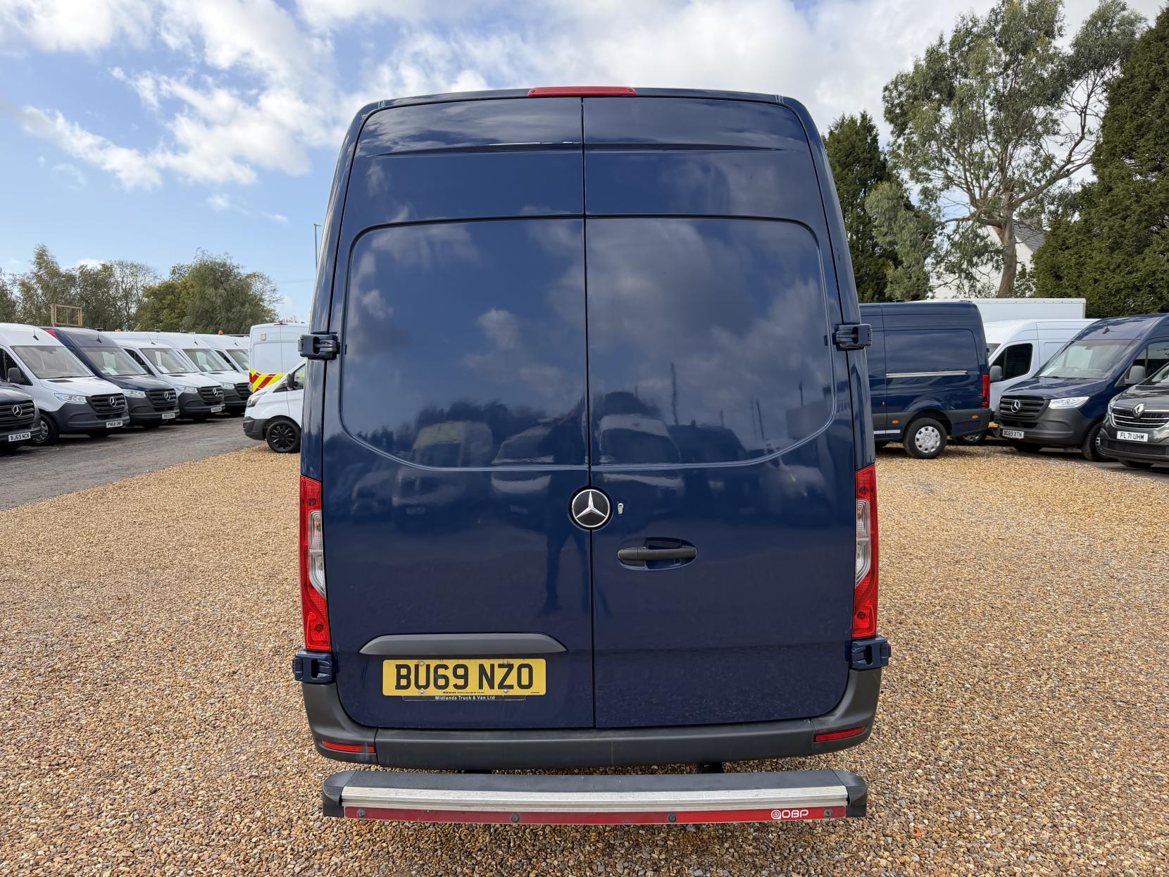 2019 Mercedes-Benz Sprinter 2.1 316 CDI Panel Van 5dr Diesel Manual RWD L2 H2 Euro 6 (163 ps) - Thumbnail 10