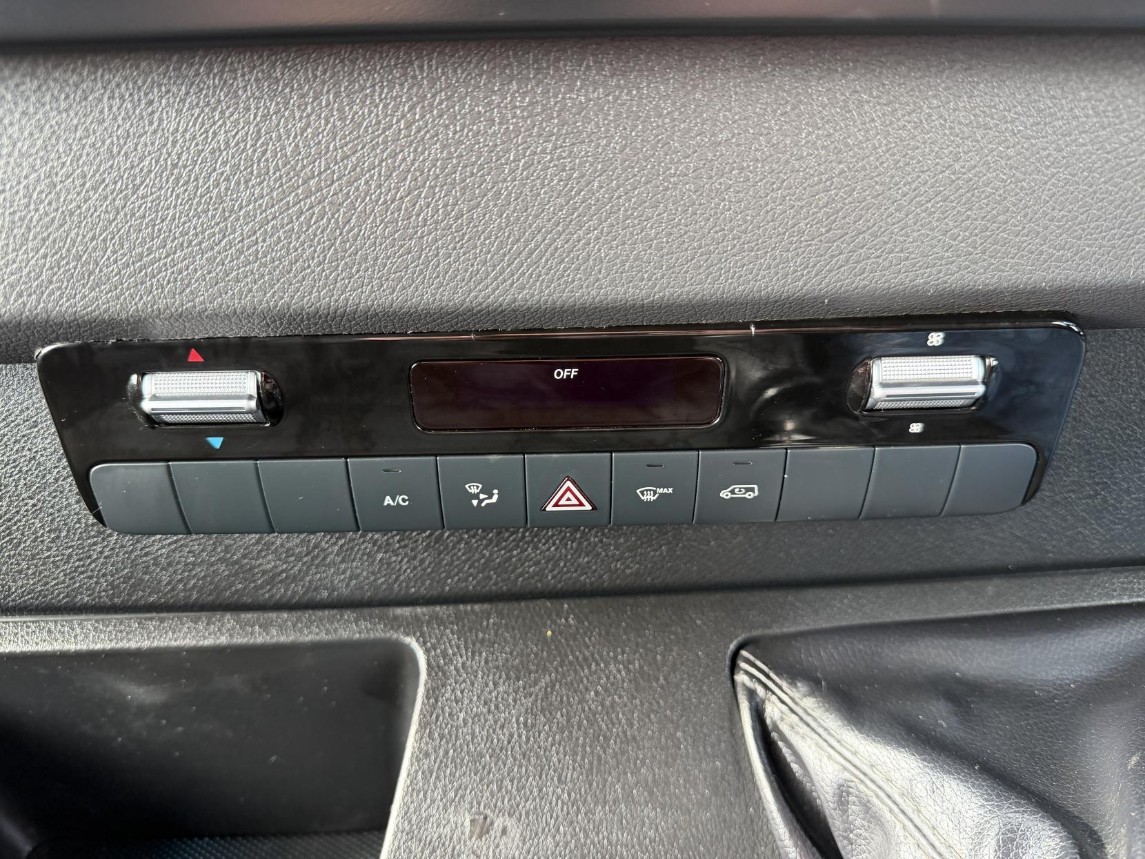 2019 Mercedes-Benz Sprinter 2.1 316 CDI Panel Van 5dr Diesel Manual RWD L2 H2 Euro 6 (163 ps) - Thumbnail 21