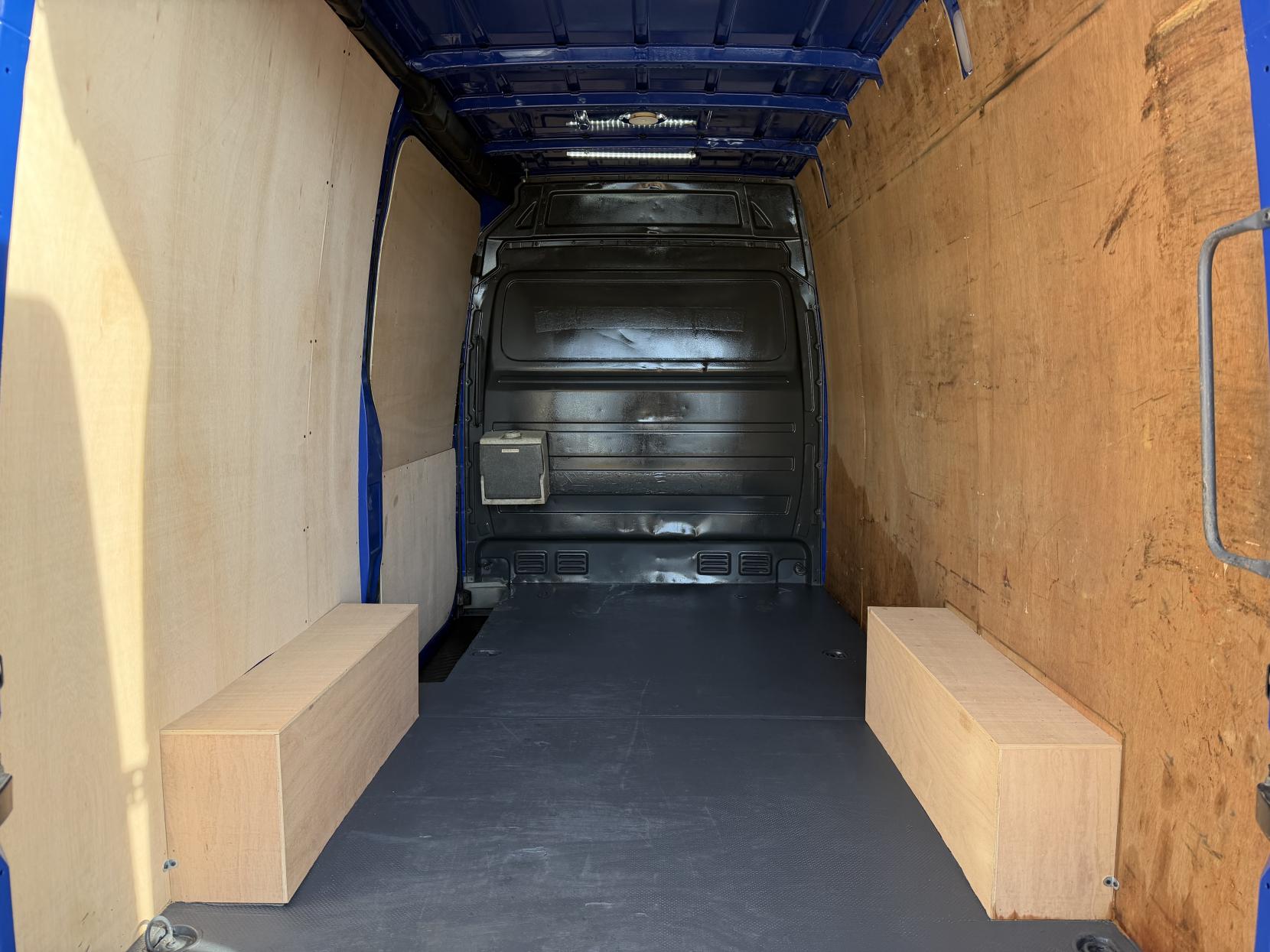 2017 Mercedes-Benz Sprinter 2.1 314 CDi Panel Van 5dr Diesel Manual RWD L2 (213 g/km, 140 bhp) - Thumbnail 39