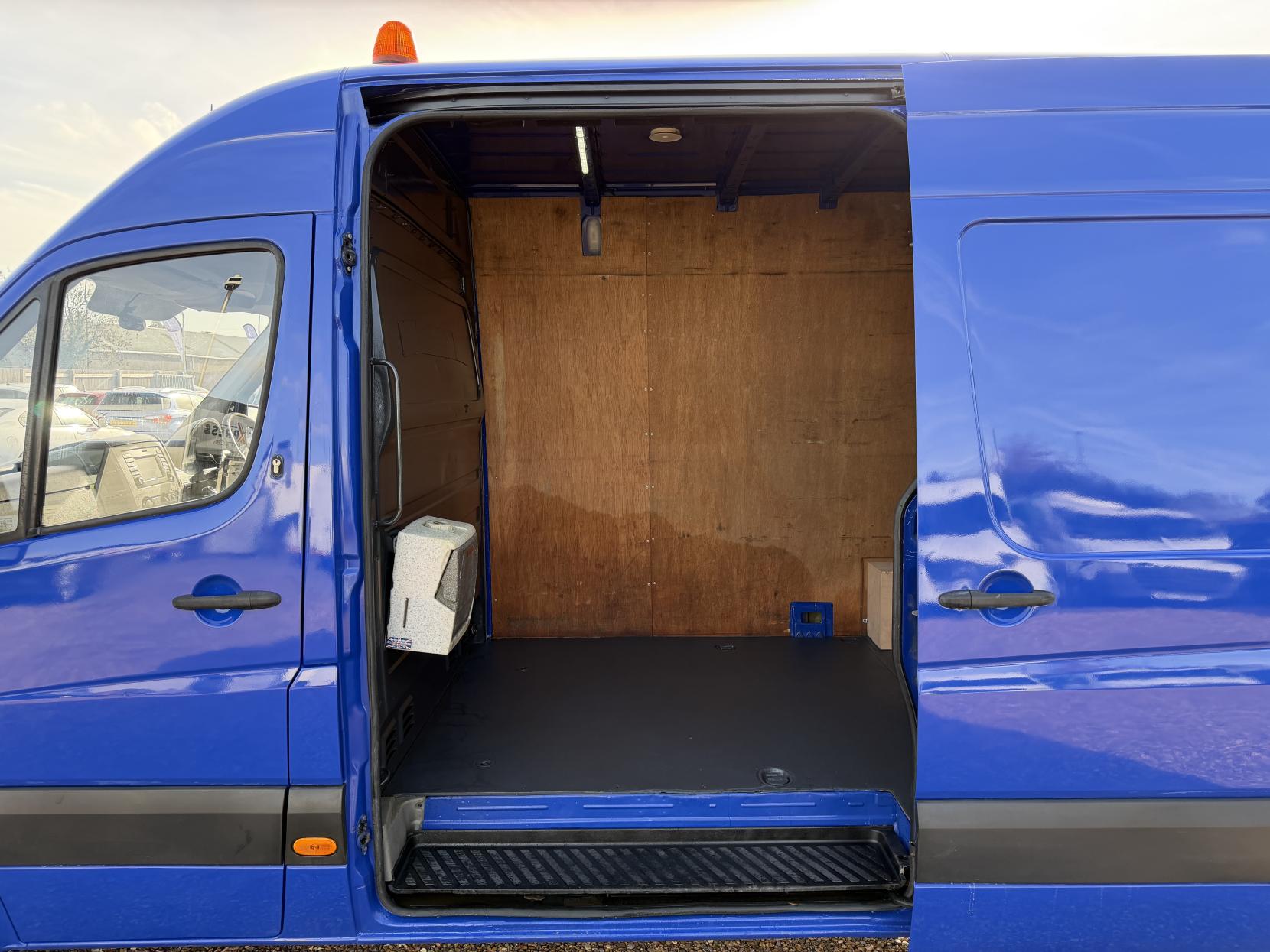 2017 Mercedes-Benz Sprinter 2.1 314 CDi Panel Van 5dr Diesel Manual RWD L2 (213 g/km, 140 bhp) - Thumbnail 32
