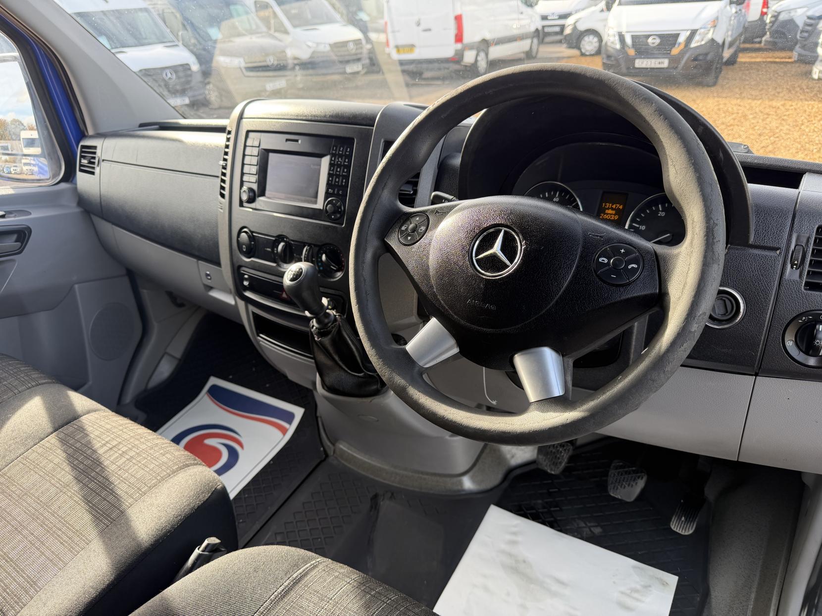 2017 Mercedes-Benz Sprinter 2.1 314 CDi Panel Van 5dr Diesel Manual RWD L2 (213 g/km, 140 bhp) - Thumbnail 2