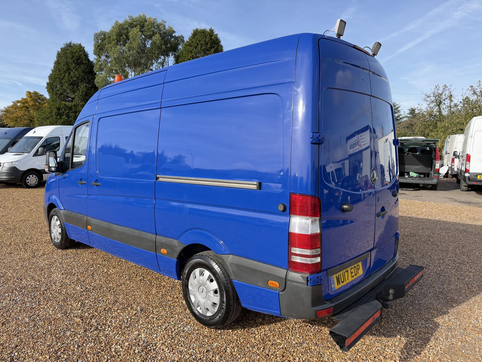 2017 Mercedes-Benz Sprinter 2.1 314 CDi Panel Van 5dr Diesel Manual RWD L2 (213 g/km, 140 bhp) - Thumbnail 9