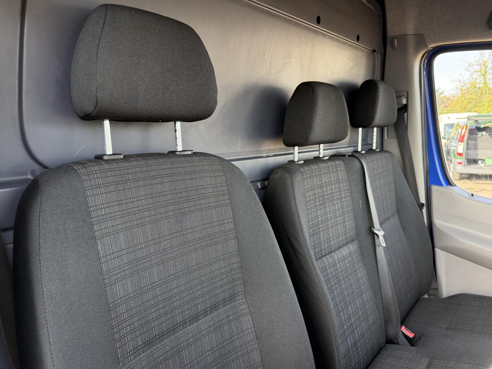 2017 Mercedes-Benz Sprinter 2.1 314 CDi Panel Van 5dr Diesel Manual RWD L2 (213 g/km, 140 bhp) - Thumbnail 15