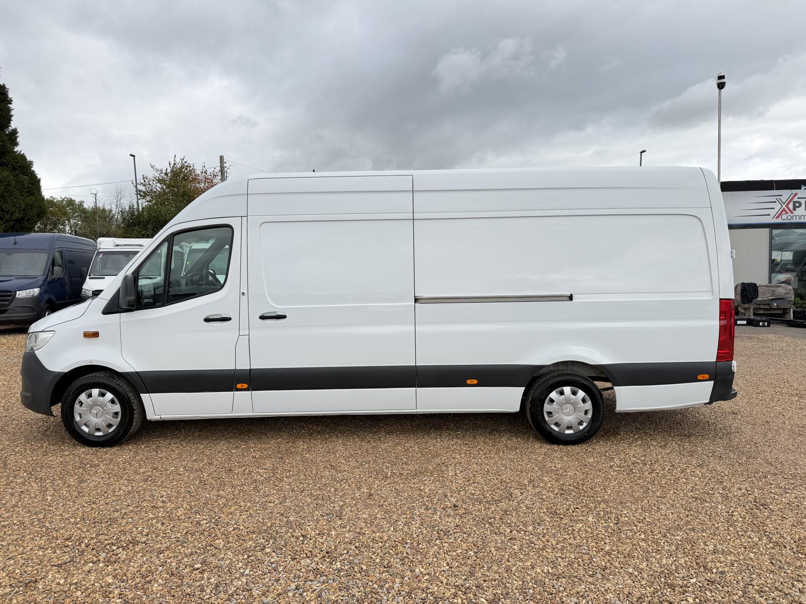2019 Mercedes-Benz Sprinter 2.1 311 CDI Panel Van 5dr Diesel Manual RWD L3 H2 Euro 6 (114 ps) - Thumbnail 8