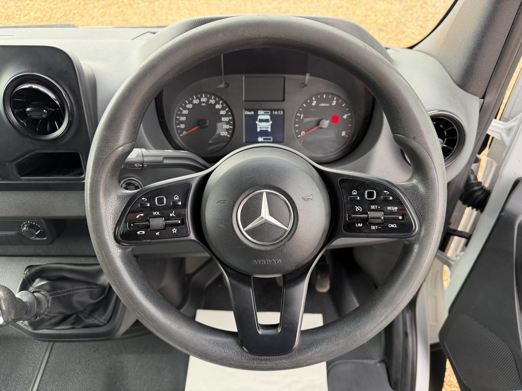2019 Mercedes-Benz Sprinter 2.1 311 CDI Panel Van 5dr Diesel Manual RWD L3 H2 Euro 6 (114 ps) - Thumbnail 16