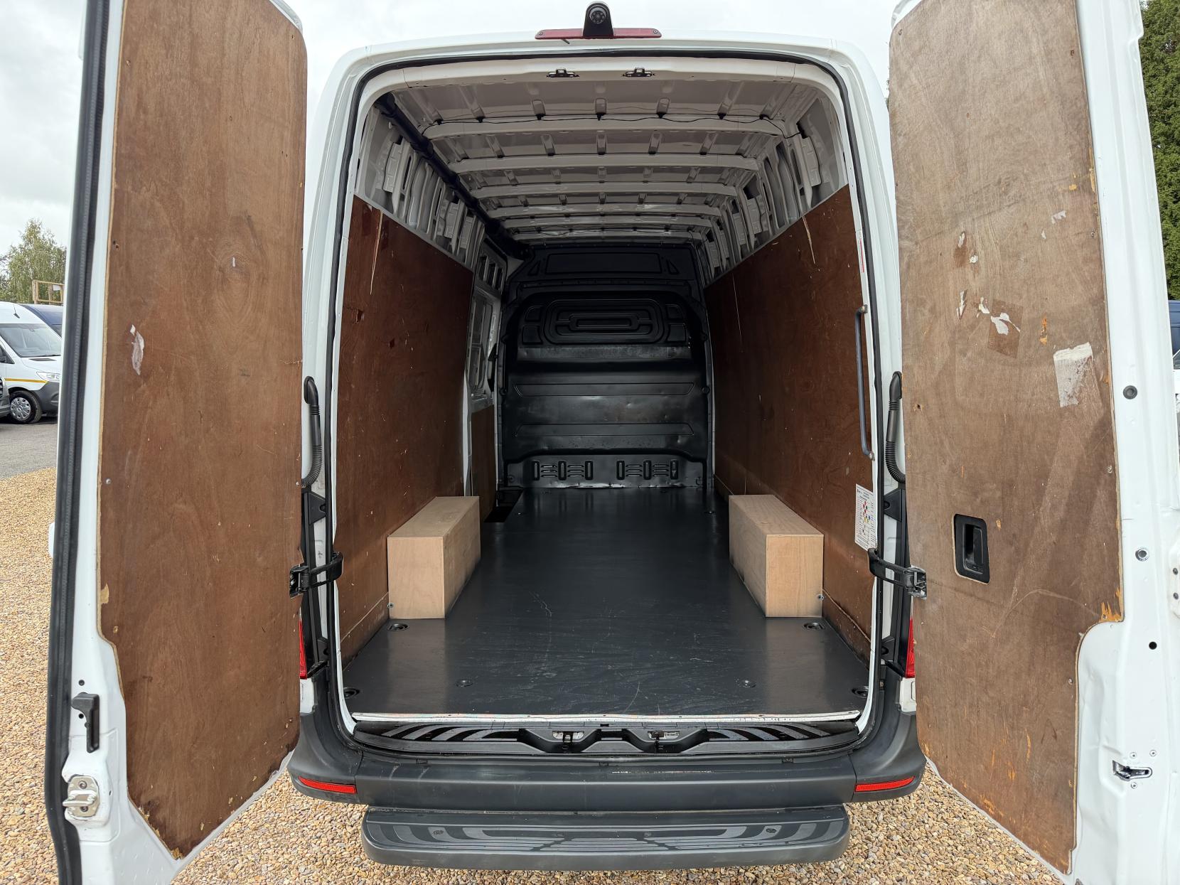 2019 Mercedes-Benz Sprinter 2.1 311 CDI Panel Van 5dr Diesel Manual RWD L3 H2 Euro 6 (114 ps) - Thumbnail 3
