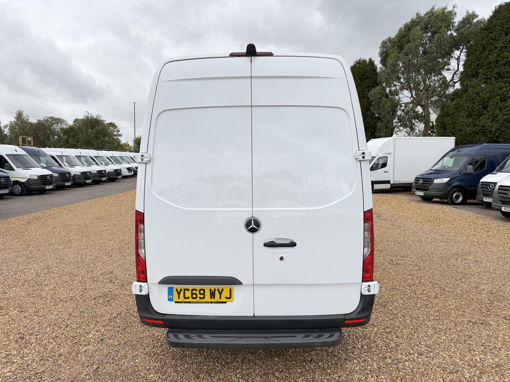 2019 Mercedes-Benz Sprinter 2.1 311 CDI Panel Van 5dr Diesel Manual RWD L3 H2 Euro 6 (114 ps) - Thumbnail 10