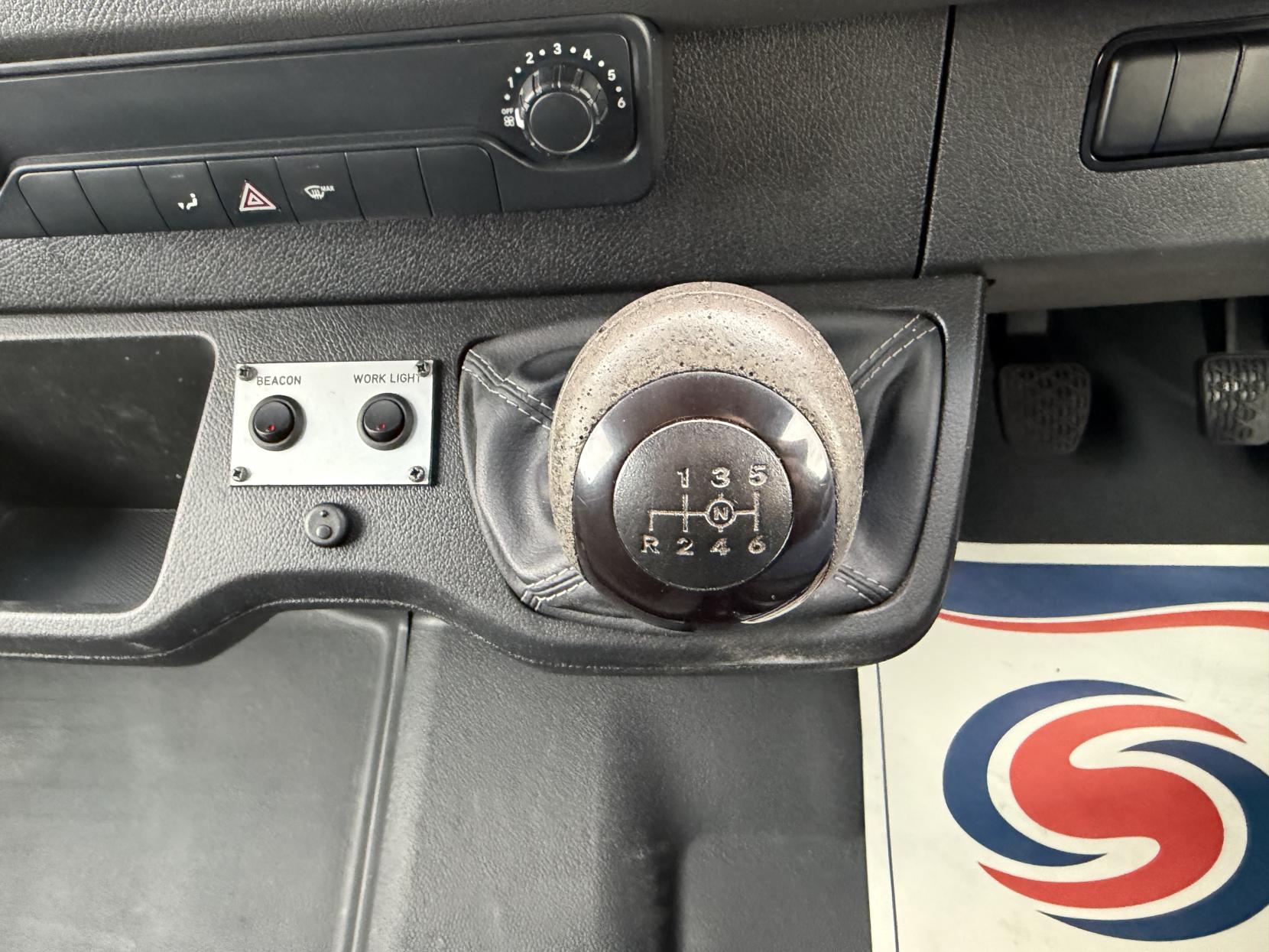 2020 Mercedes-Benz Sprinter 2.1 316 CDI Panel Van 5dr Diesel Manual RWD L2 H2 Euro 6 (163 ps) - Thumbnail 25