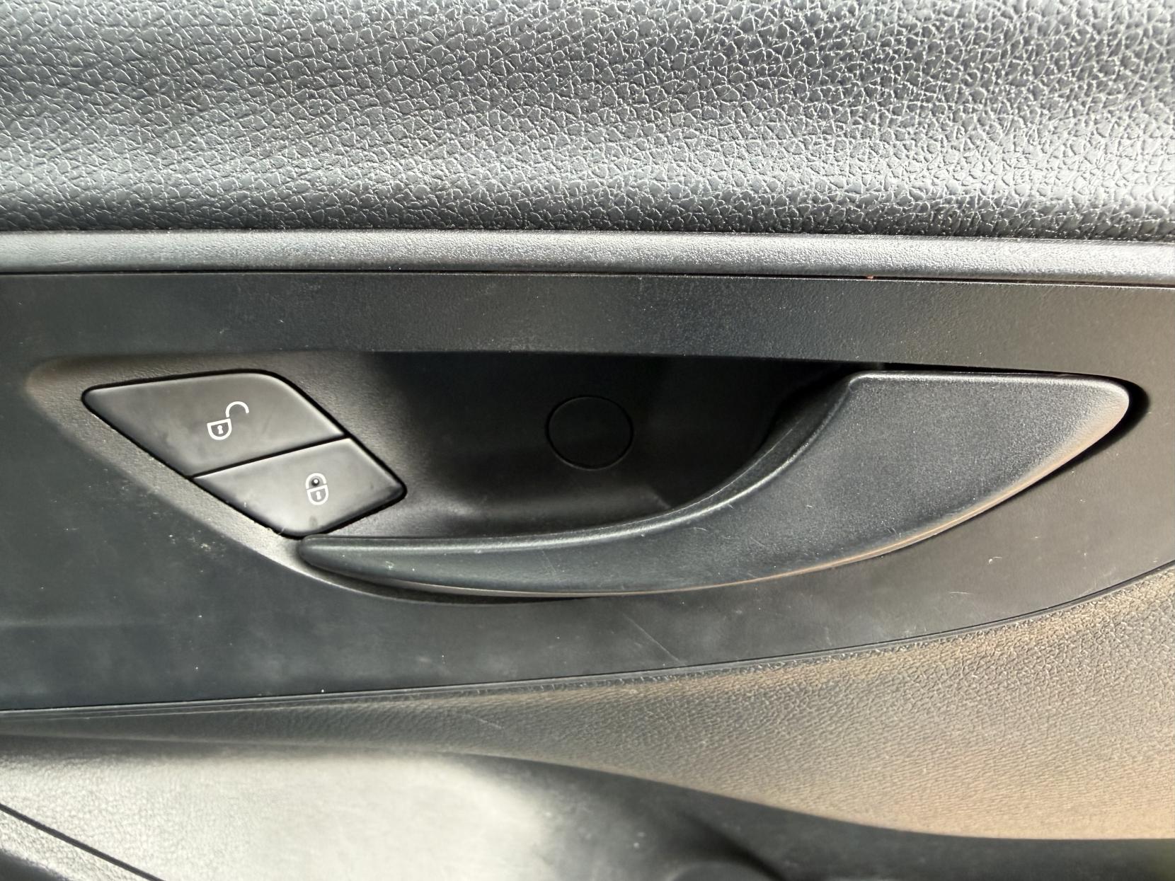 2020 Mercedes-Benz Sprinter 2.1 316 CDI Panel Van 5dr Diesel Manual RWD L2 H2 Euro 6 (163 ps) - Thumbnail 26
