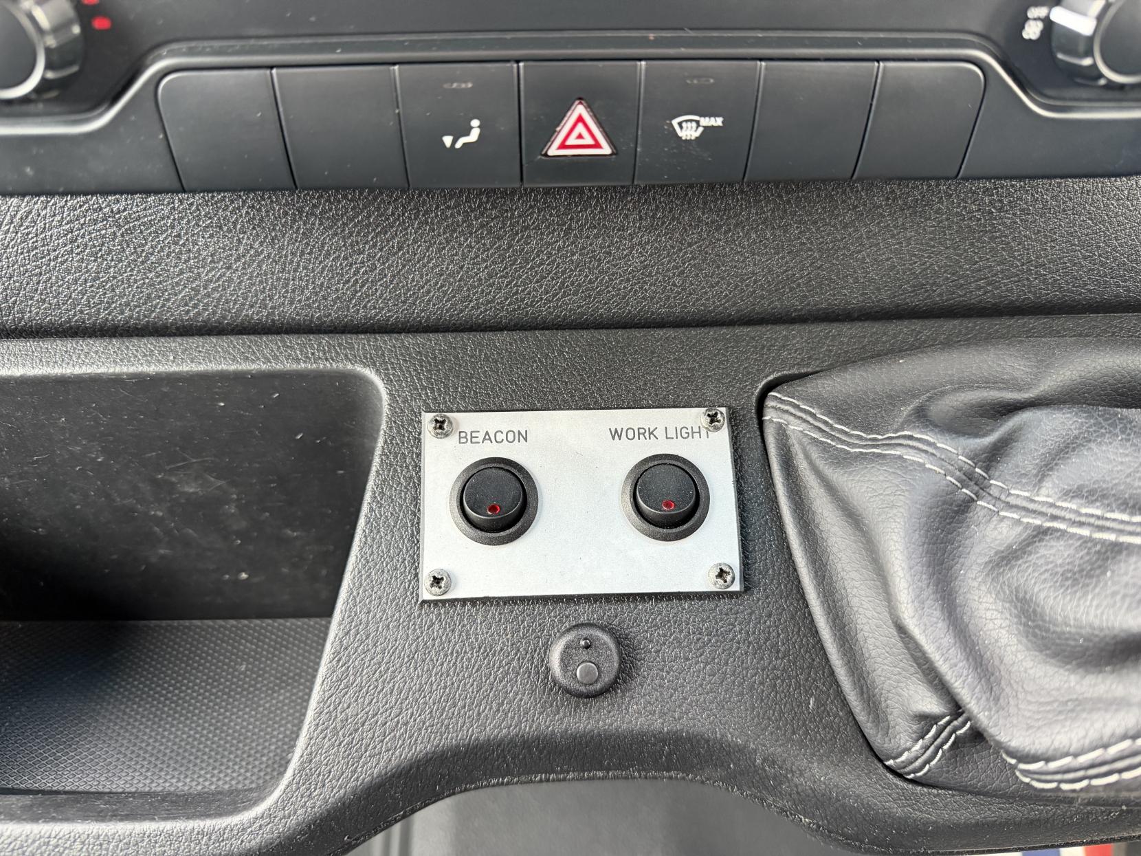2020 Mercedes-Benz Sprinter 2.1 316 CDI Panel Van 5dr Diesel Manual RWD L2 H2 Euro 6 (163 ps) - Thumbnail 24