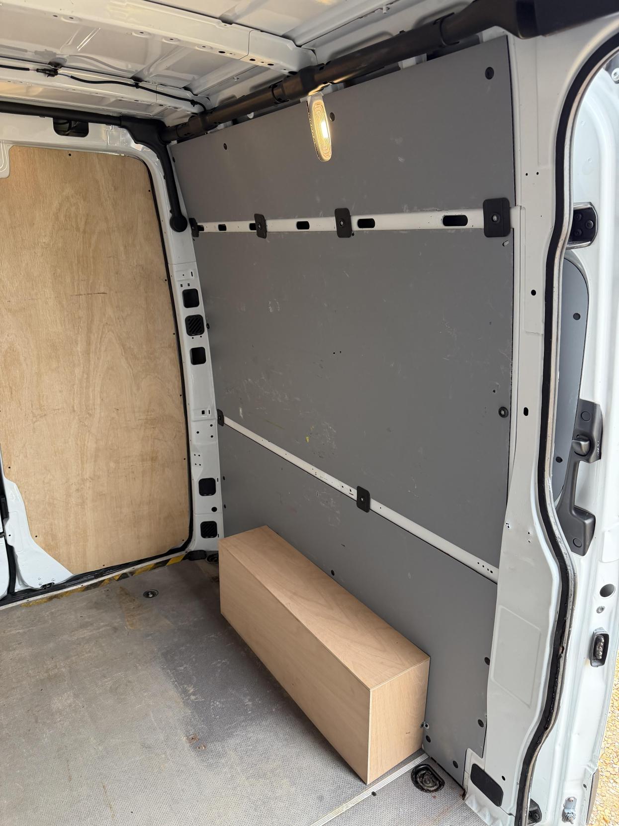 2020 Mercedes-Benz Sprinter 2.1 316 CDI Panel Van 5dr Diesel Manual RWD L2 H2 Euro 6 (163 ps) - Thumbnail 44