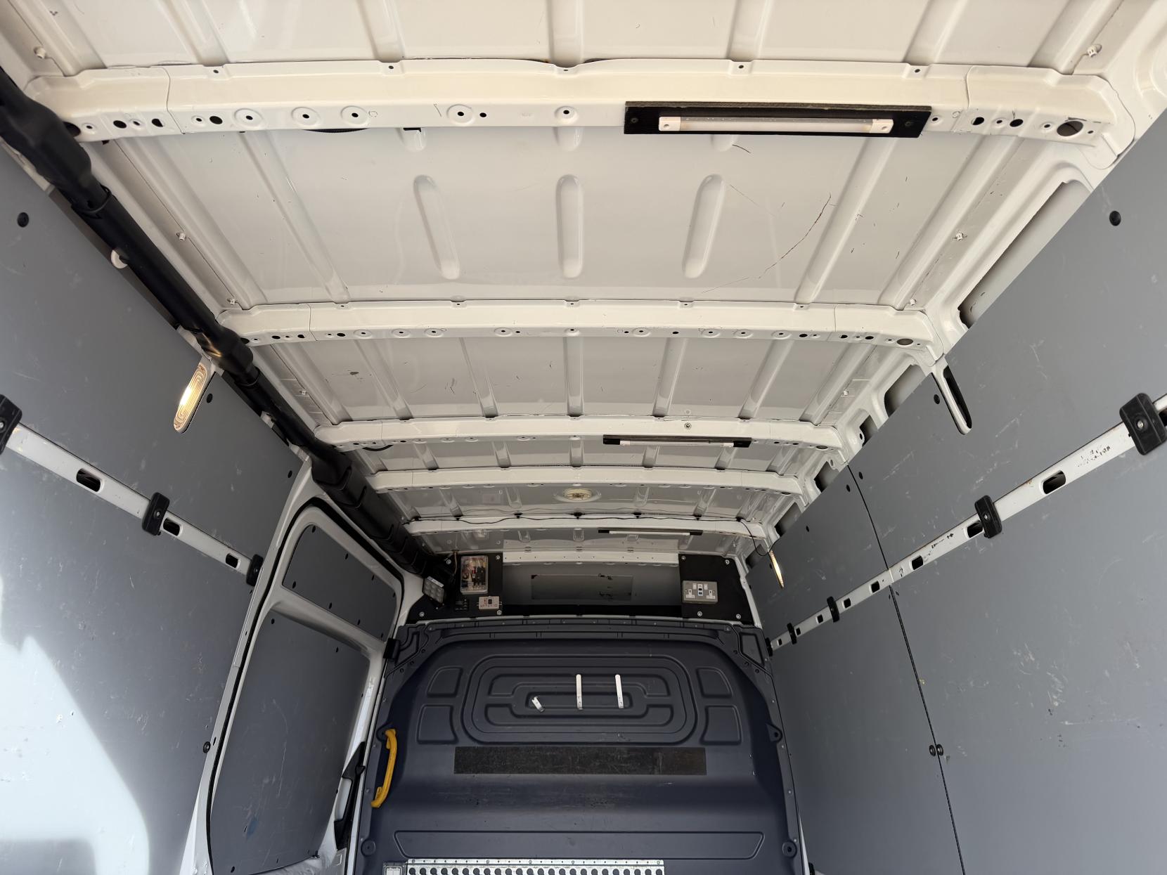 2020 Mercedes-Benz Sprinter 2.1 316 CDI Panel Van 5dr Diesel Manual RWD L2 H2 Euro 6 (163 ps) - Thumbnail 48