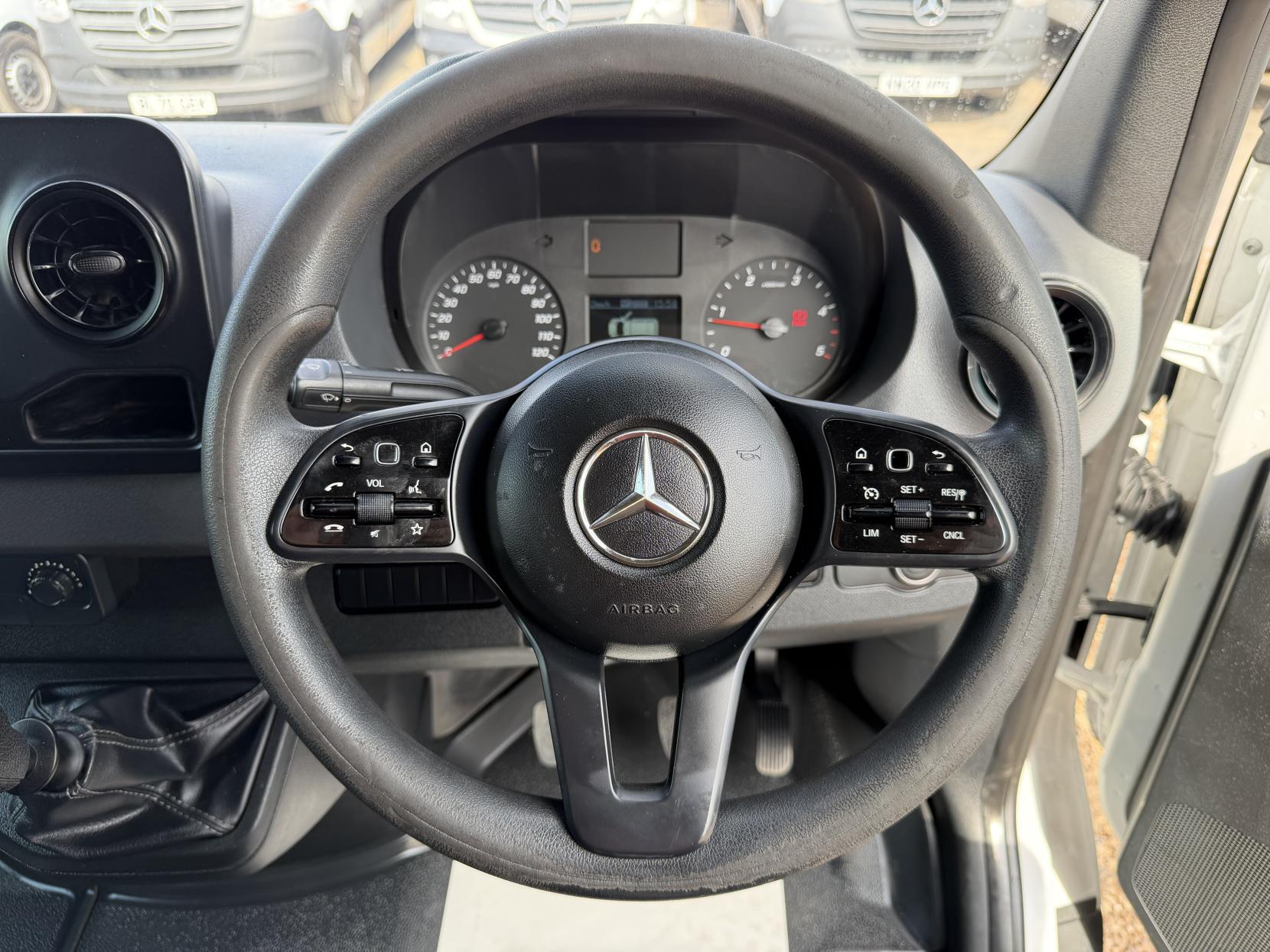 2019 Mercedes-Benz Sprinter 2.1 311 CDI Panel Van 5dr Diesel Manual RWD L3 H2 Euro 6 (114 ps) - Thumbnail 17