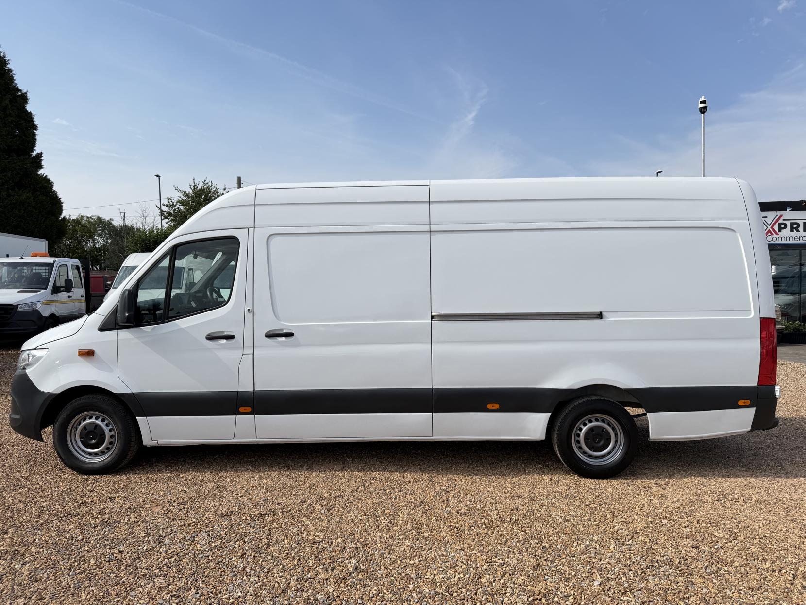 2019 Mercedes-Benz Sprinter 2.1 311 CDI Panel Van 5dr Diesel Manual RWD L3 H2 Euro 6 (114 ps) - Thumbnail 8