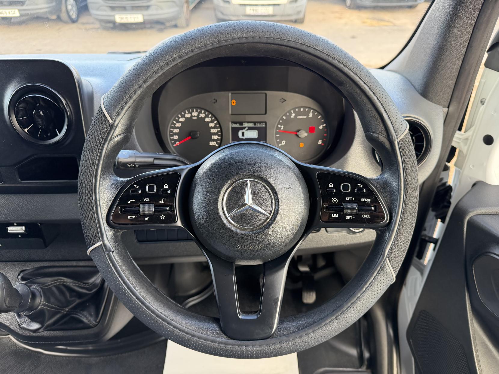 2018 Mercedes-Benz Sprinter 2.1 314 CDI Panel Van 5dr Diesel Manual FWD L2 H2 Euro 6 (143 ps) - Thumbnail 17
