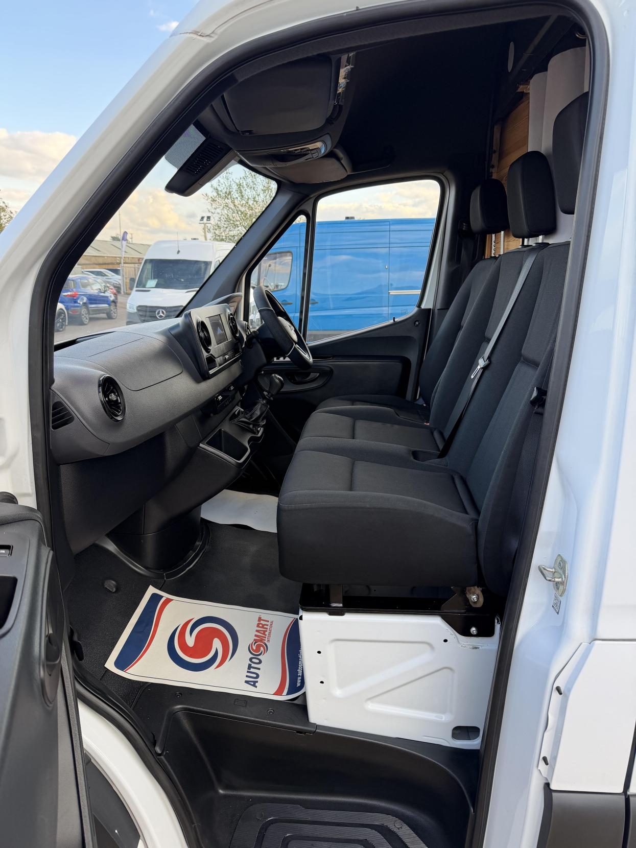2018 Mercedes-Benz Sprinter 2.1 314 CDI Panel Van 5dr Diesel Manual FWD L2 H2 Euro 6 (143 ps) - Thumbnail 32