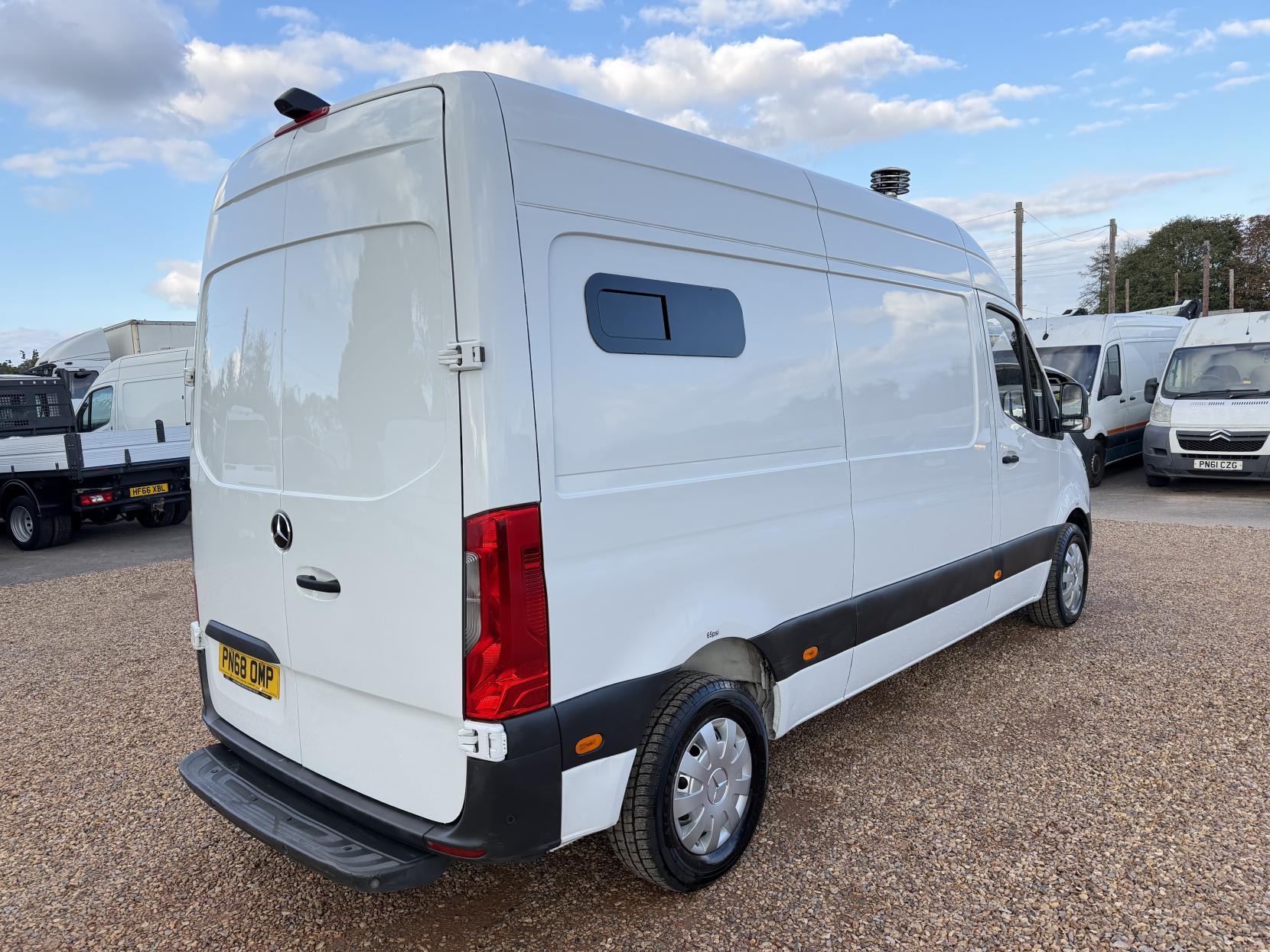 2018 Mercedes-Benz Sprinter 2.1 314 CDI Panel Van 5dr Diesel Manual FWD L2 H2 Euro 6 (143 ps) - Thumbnail 12