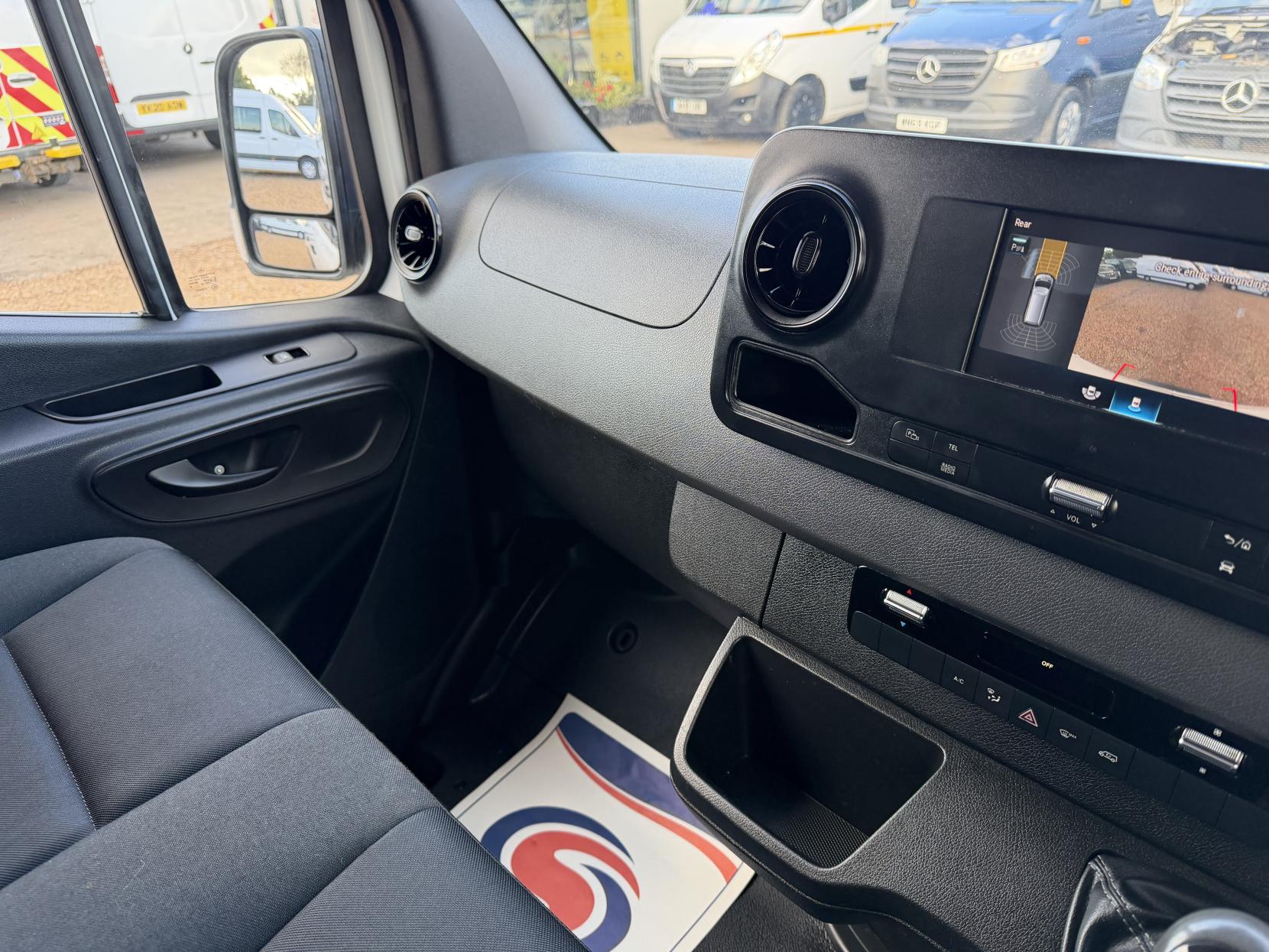 2018 Mercedes-Benz Sprinter 2.1 314 CDI Panel Van 5dr Diesel Manual FWD L2 H2 Euro 6 (143 ps) - Thumbnail 30