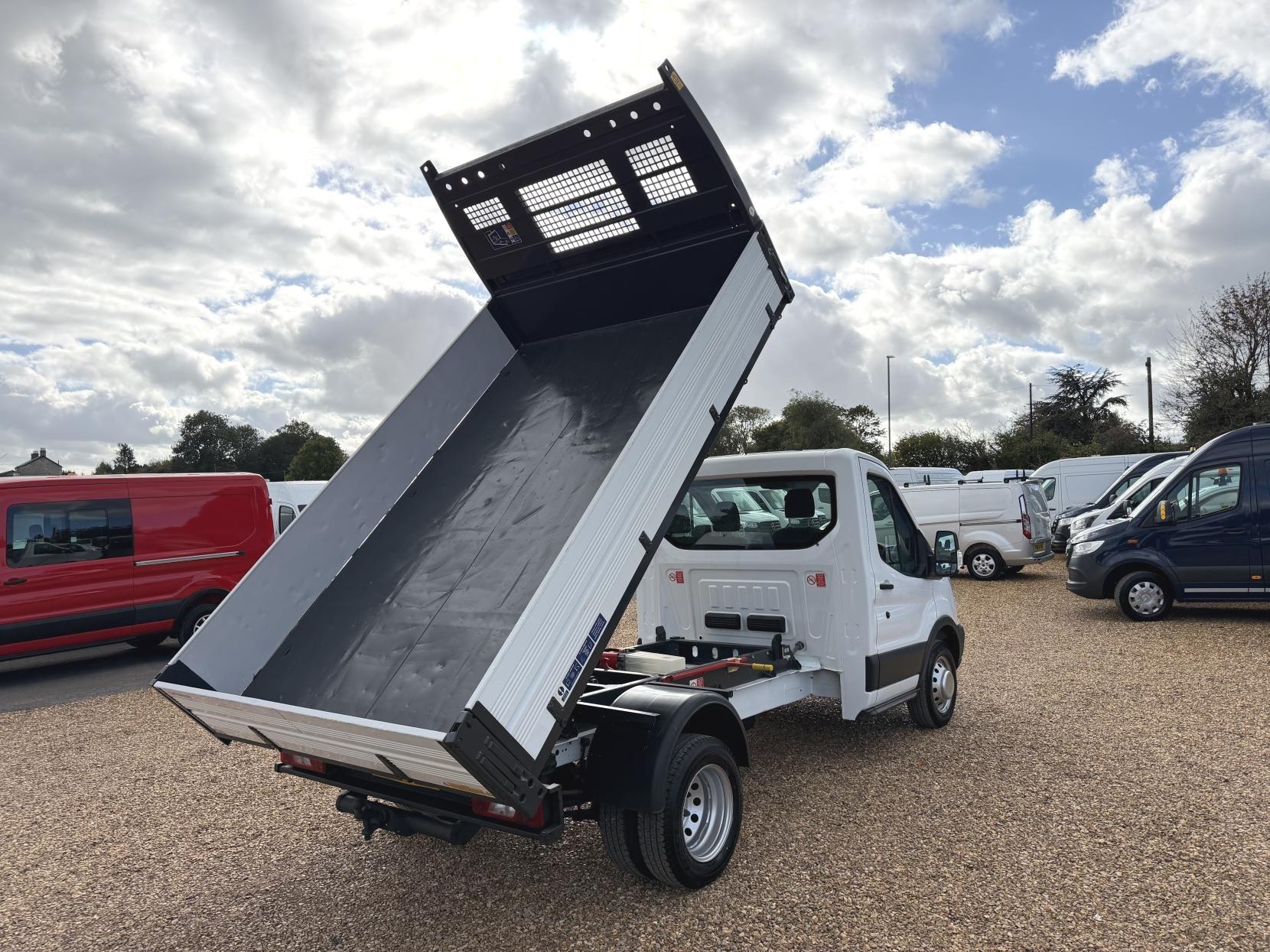 2016 Ford Transit 2.2 TDCi 350 1-Way Tipper 2dr Diesel Manual RWD L2 Euro 5 (1-Stop, DRW) (125 ps) - Thumbnail 11