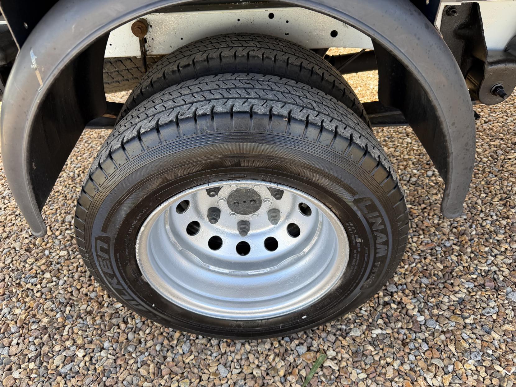 2016 Ford Transit 2.2 TDCi 350 1-Way Tipper 2dr Diesel Manual RWD L2 Euro 5 (1-Stop, DRW) (125 ps) - Thumbnail 50