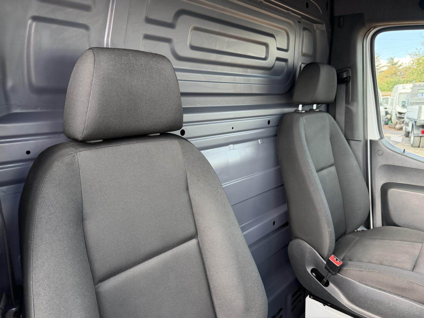 2019 Mercedes-Benz Sprinter 2.1 311 CDI Panel Van 5dr Diesel Manual RWD L3 H2 Euro 6 (114 ps) - Thumbnail 15