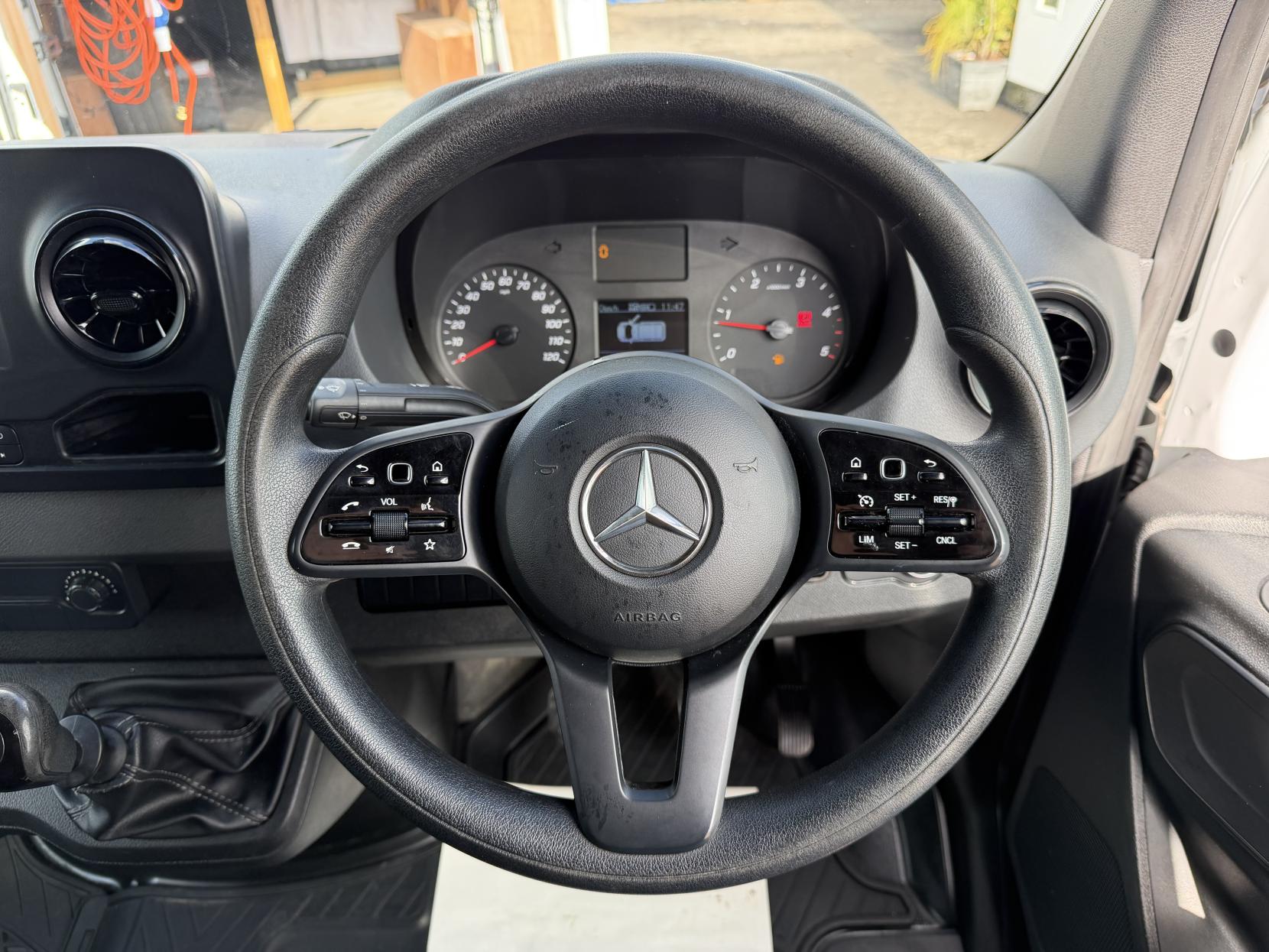 2019 Mercedes-Benz Sprinter 2.1 311 CDI Panel Van 5dr Diesel Manual RWD L3 H2 Euro 6 (114 ps) - Thumbnail 16