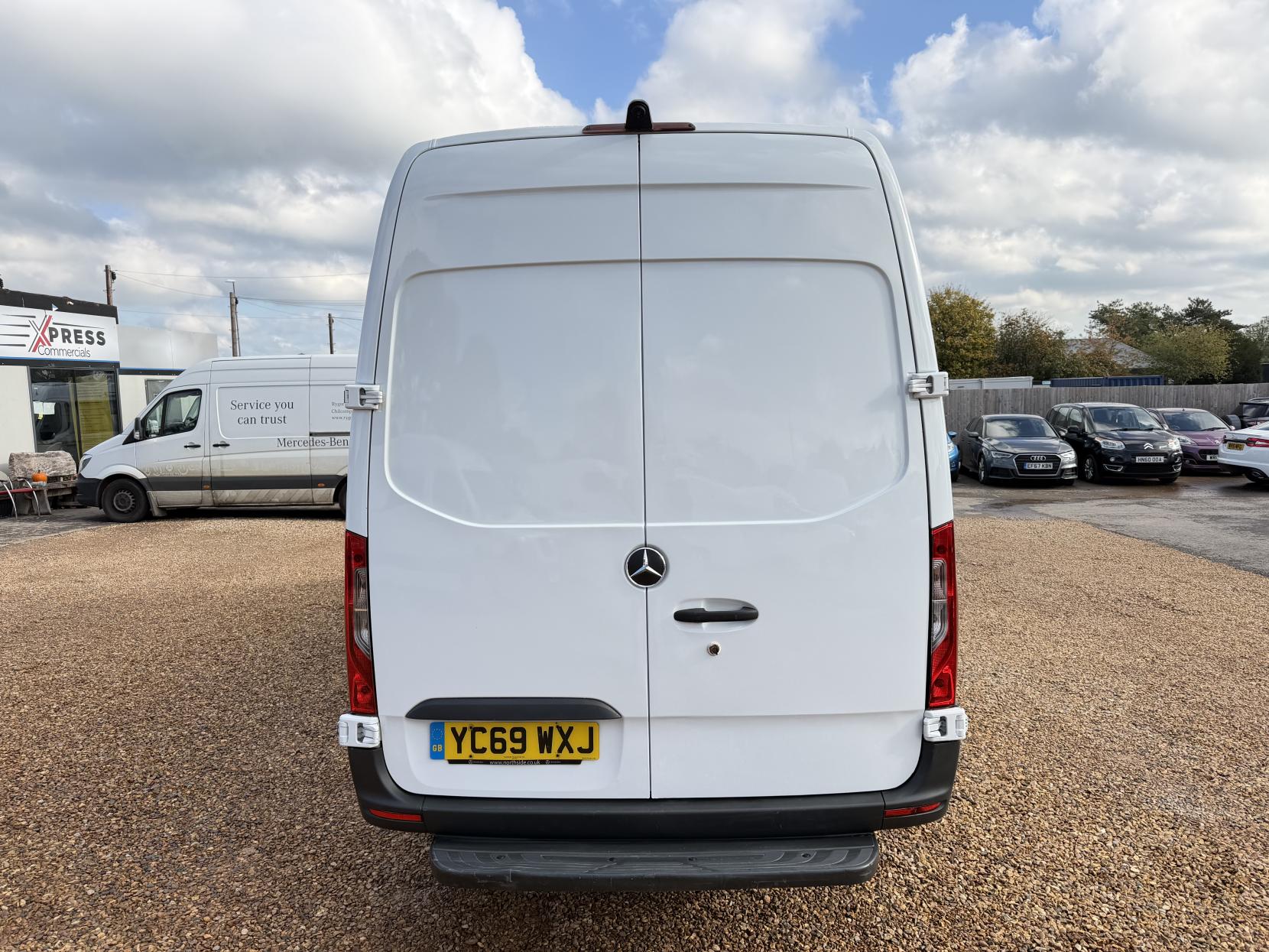 2019 Mercedes-Benz Sprinter 2.1 311 CDI Panel Van 5dr Diesel Manual RWD L3 H2 Euro 6 (114 ps) - Thumbnail 10