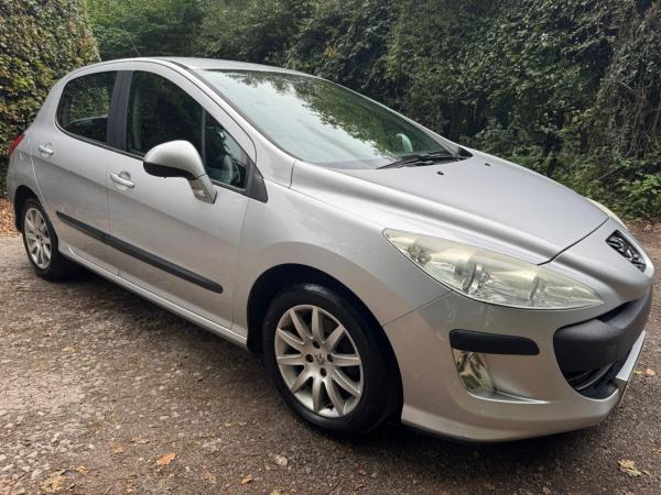 Peugeot 308 1.6 HDi SR Hatchback 5dr Diesel Manual (115 g/km, 90 bhp)