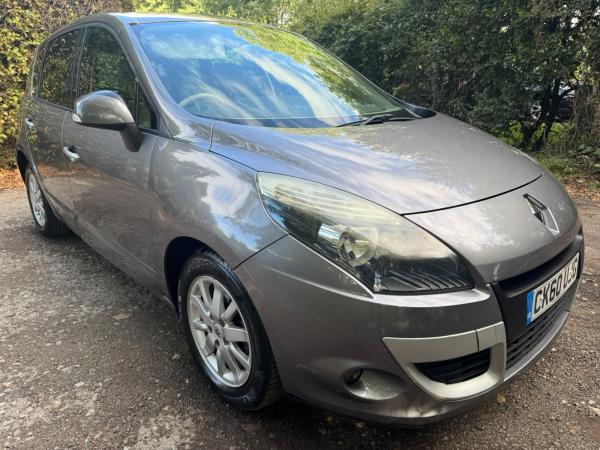 Renault Scenic 1.9 dCi Privilege TomTom MPV 5dr Diesel Manual Euro 5 (130 ps)