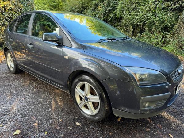 Ford Focus 1.6 Zetec Climate Hatchback 5dr Petrol Manual (161 g/km, 99 bhp)