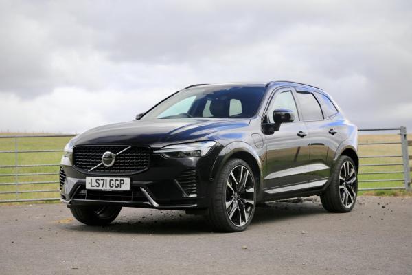 Volvo XC60 2.0h T8 Recharge 11.6kWh R-Design Pro SUV 5dr Petrol Plug-in Hybrid Auto AWD Euro 6 (s/s) (390 ps)