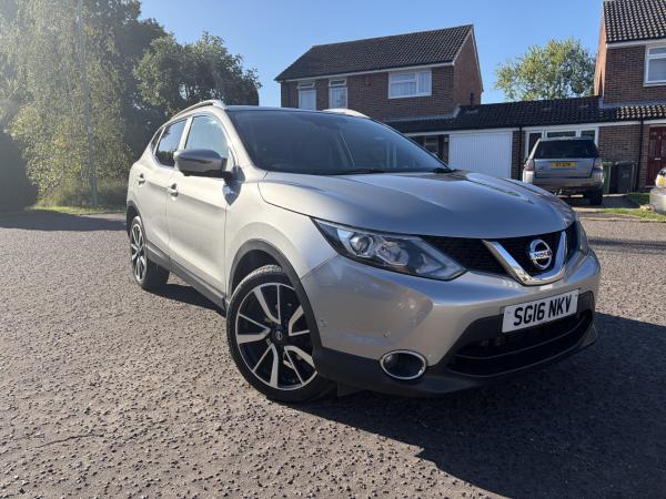 Nissan Qashqai 1.2 DIG-T Tekna SUV 5dr Petrol XTRON 2WD Euro 6 (s/s) (115 ps)
