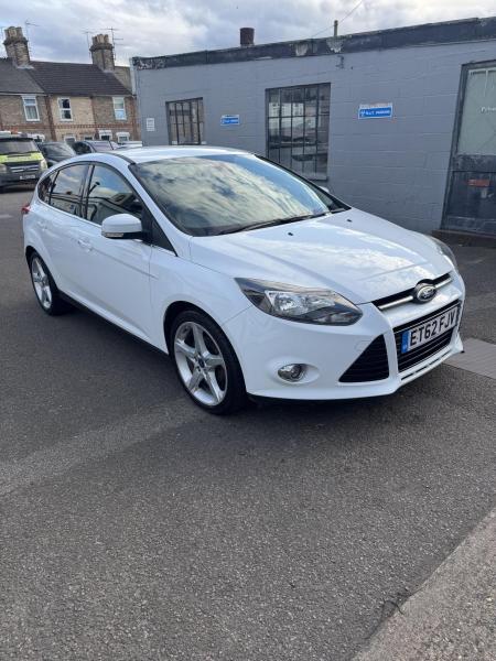 2013 FORD FOCUS 3,250 2013 77,800 MILES PETROL MANUAL 56.5 MPG ULEZ COMPLIANT 35 VIEW... photo