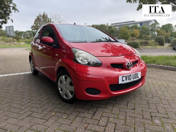 Toyota AYGO 1.0 VVT-i + Hatchback 3dr Petrol MultiMode Euro 4 (67 bhp)