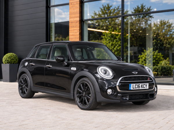 MINI Hatch 2.0 Cooper S Hatchback 5dr Petrol Manual Euro 6 (s/s) (192 ps)