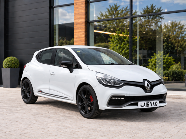Renault Clio 1.6 TCe Renaultsport Nav Hatchback 5dr Petrol Auto Euro 6 (200 ps)