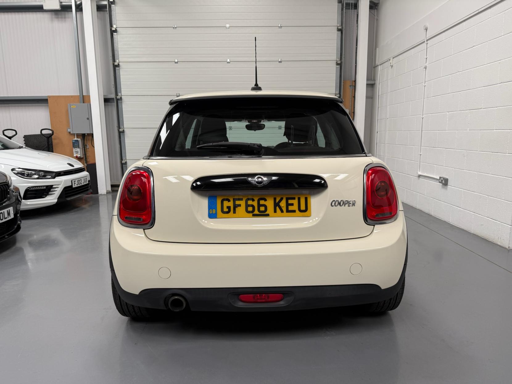 MINI Hatch 1.5 Cooper Hatchback 3dr Petrol Manual Euro 6 (s/s) (136 ps)