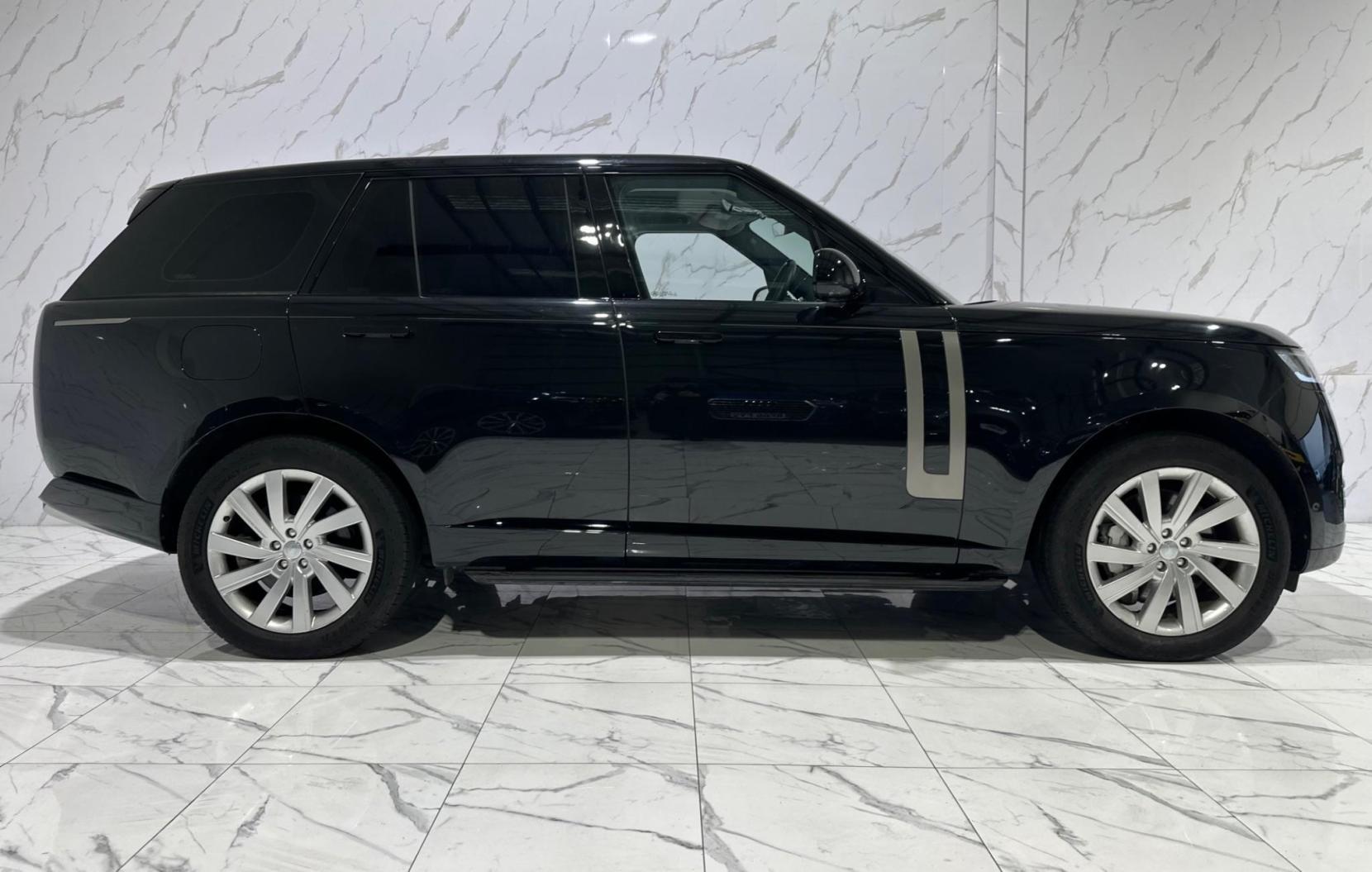 Land Rover Range Rover 3.0 P440e 38.2kWh SE SUV 5dr Petrol Plug-in Hybrid Auto 4WD Euro 6 (s/s) (440 ps)