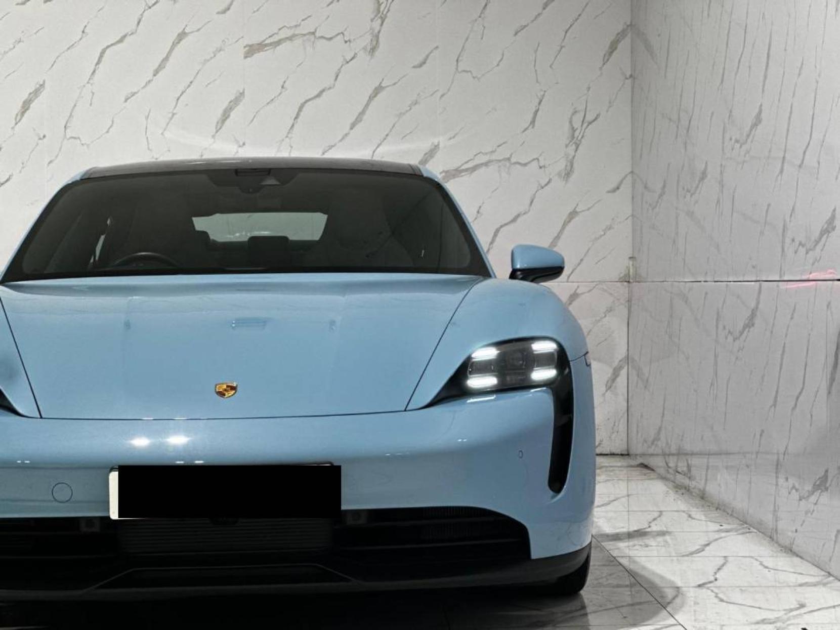 Porsche Taycan Performance 79.2kWh Saloon 4dr Electric Auto RWD (11kW Charger) (408 ps)