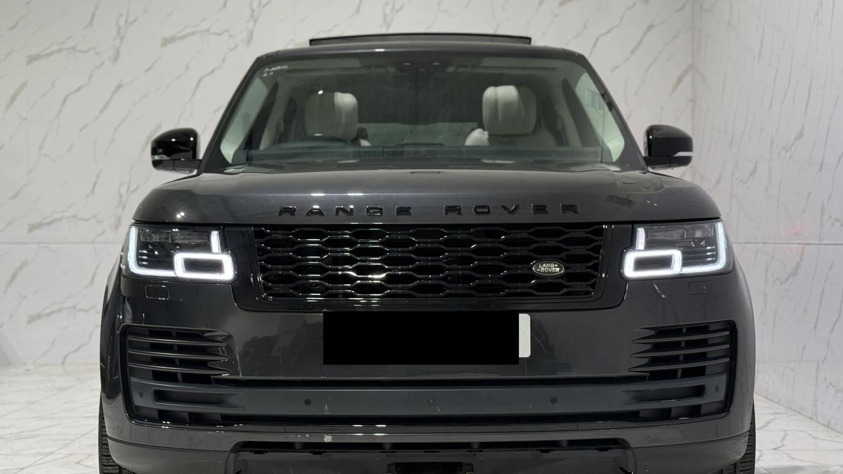 Land Rover Range Rover 3.0 P400 MHEV Vogue SE SUV 5dr Petrol Auto 4WD Euro 6 (s/s) (400 ps)