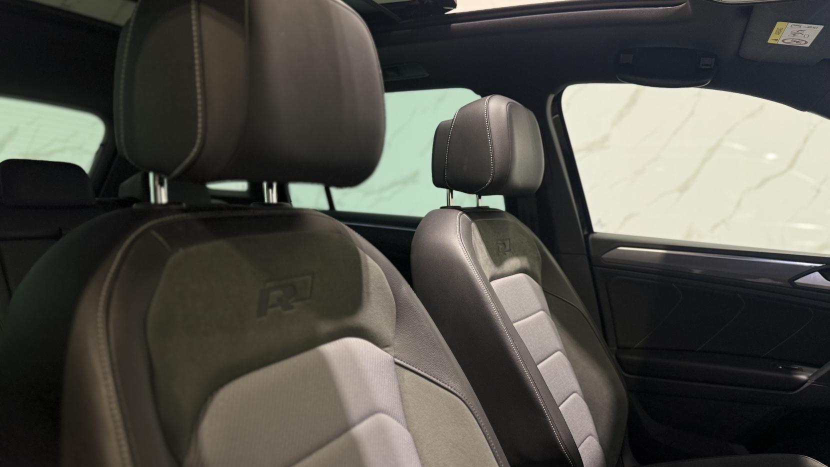 Volkswagen Tiguan 1.5 TSI EVO R-Line Tech SUV 5dr Petrol DSG Euro 6 (s/s) (150 ps)